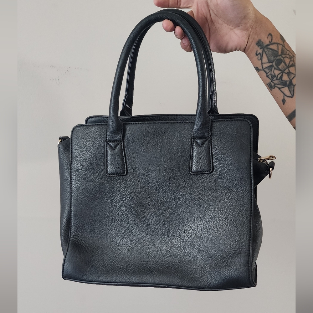 Black Handbag 👛🖤